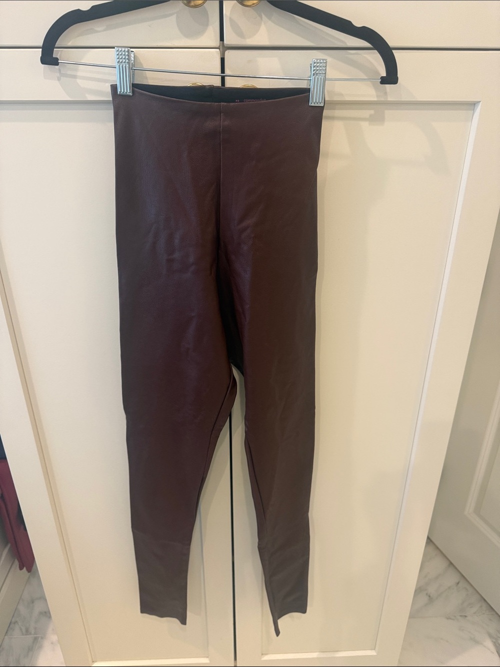Never worn~Commando Faux-Leather Leggings in Dark Brown